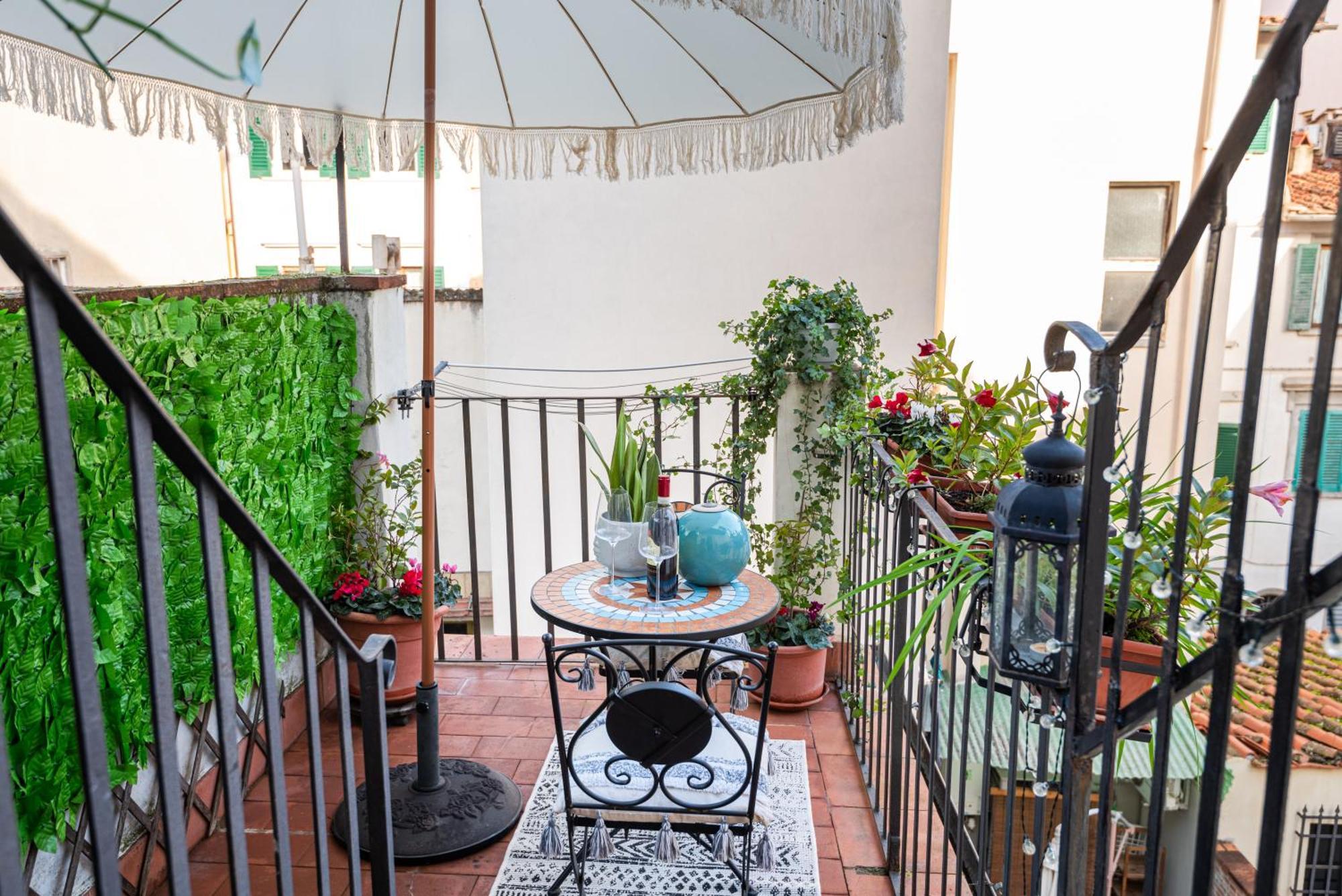 House Of Happy Hours With Terrace Florenz Exterior foto